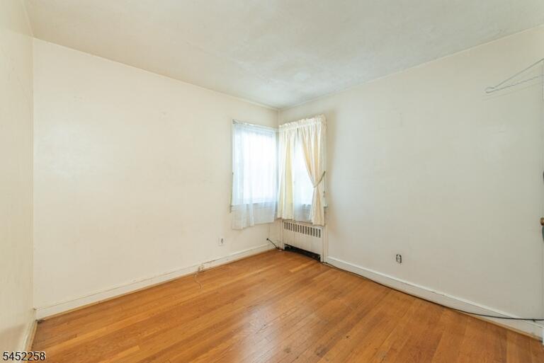 Property listing MLS 4048146 photo 12