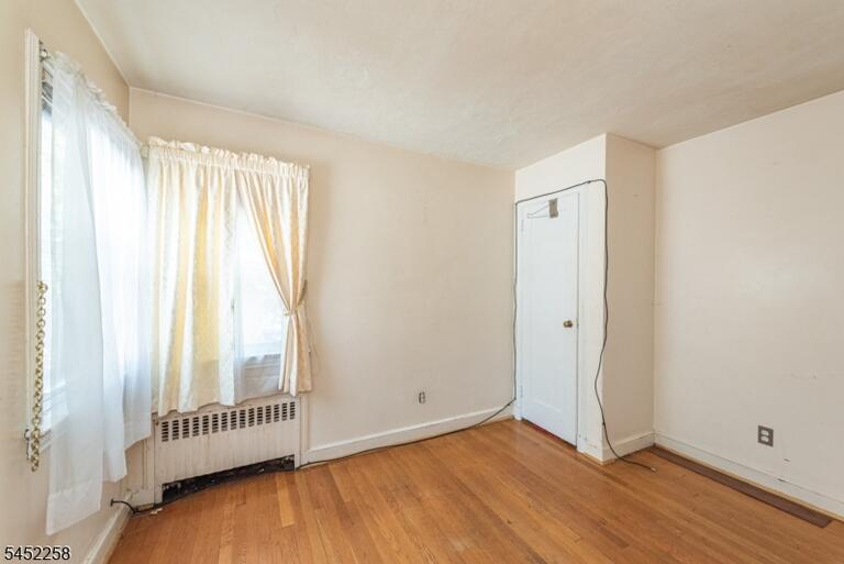 Property listing MLS 4048146 photo 13