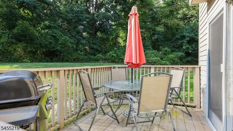 Property listing MLS 4048184 photo 23