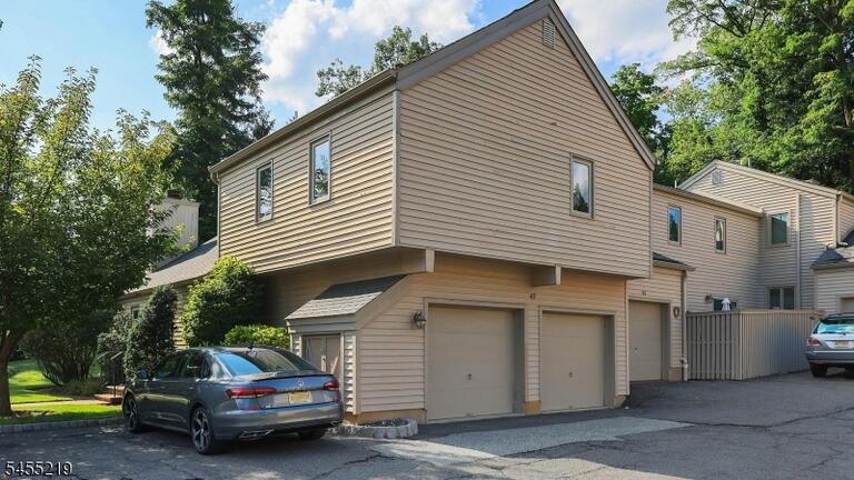Property listing MLS 4048184 photo 29