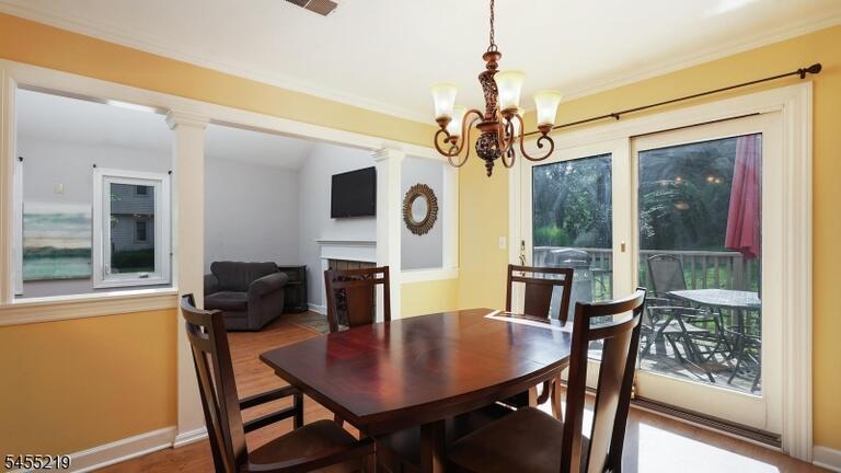 Property listing MLS 4048184 photo 7