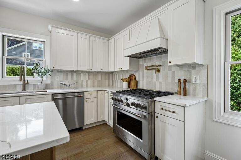 Property listing MLS 4048231 photo 18