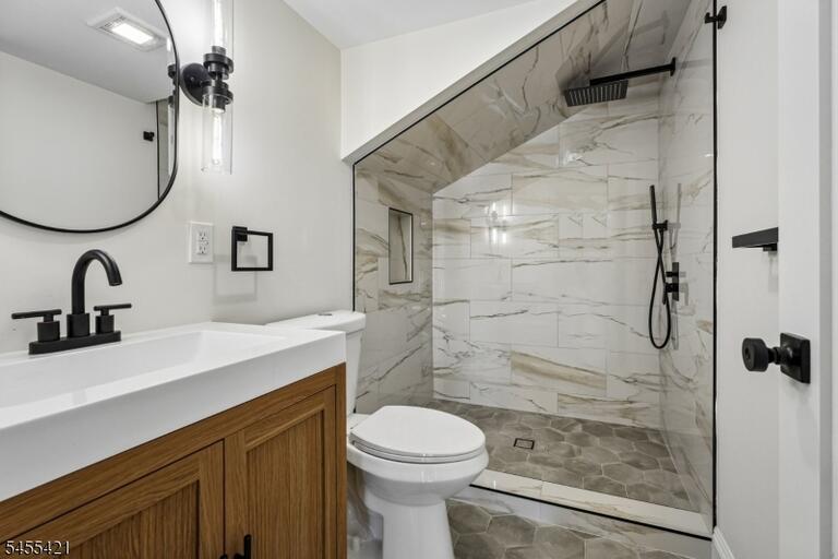 Property listing MLS 4048231 photo 40