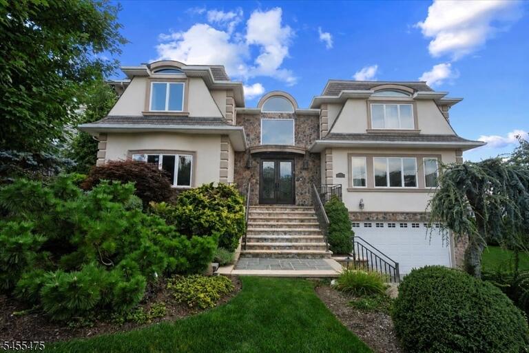Property listing MLS 4048276 photo 1