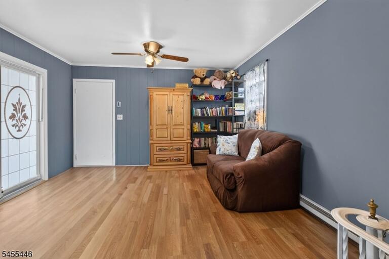 Property listing MLS 4048281 photo 17