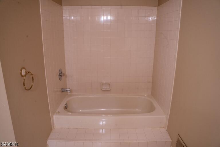 image-4048300-24.jpeg