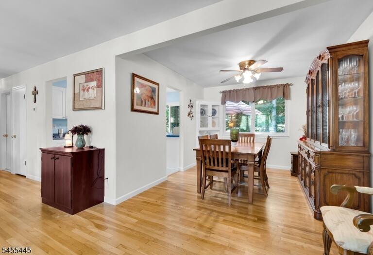 Property listing MLS 4048312 photo 9