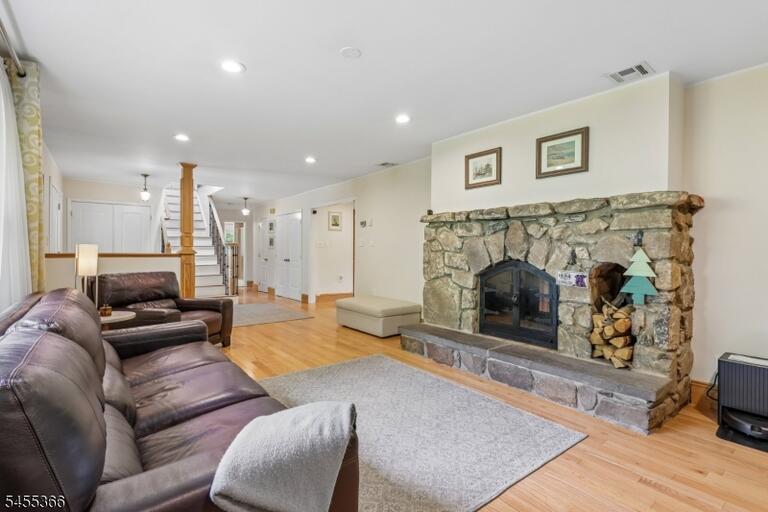 image-4048316-8.jpeg
