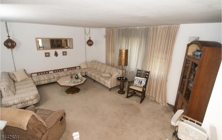 Property listing MLS 4048351 photo 12