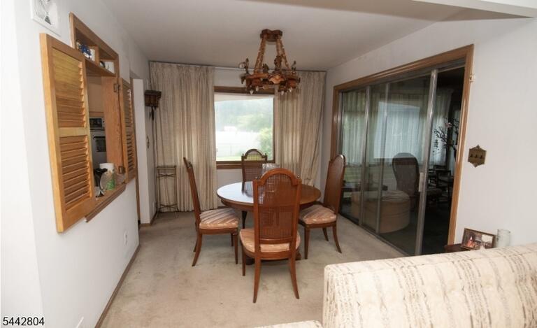 Property listing MLS 4048351 photo 14