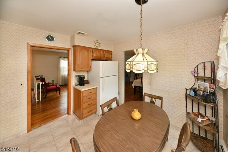 Property listing MLS 4048375 photo 11