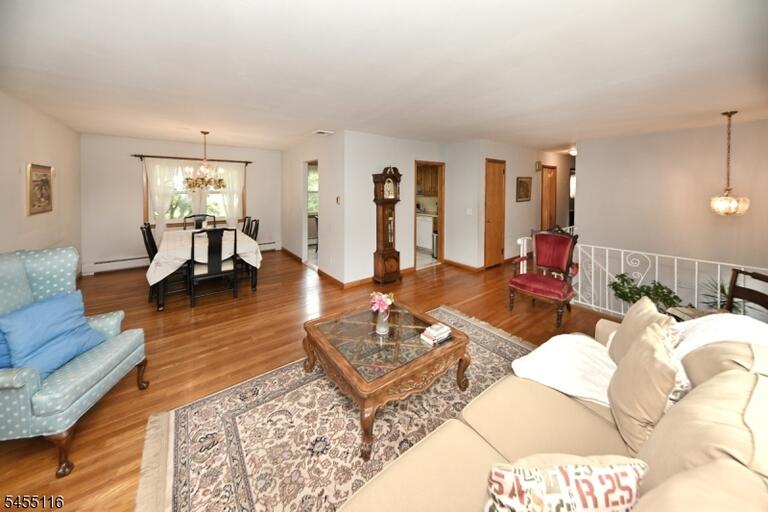 Property listing MLS 4048375 photo 7