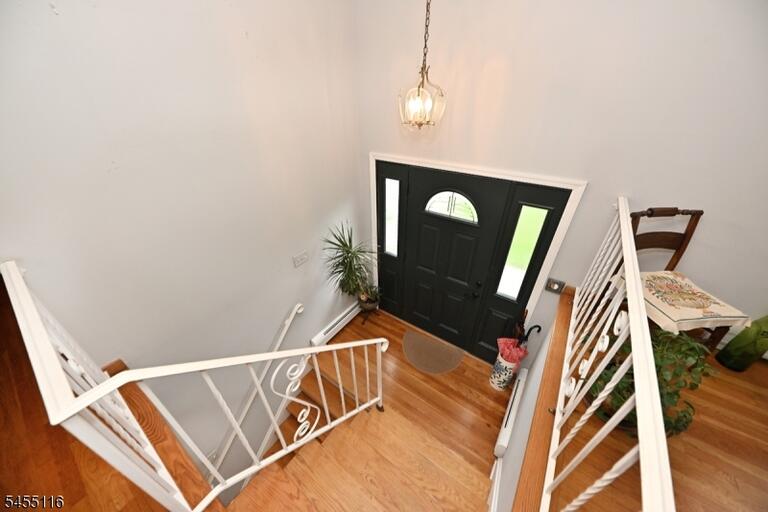 Property listing MLS 4048375 photo 8