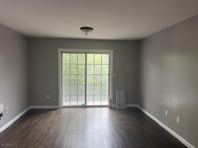Property listing MLS 4048376 photo 9