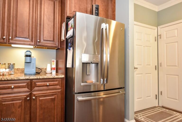Property listing MLS 4048378 photo 8