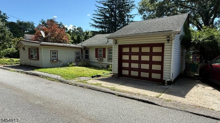 Property listing MLS 4048396 photo 9