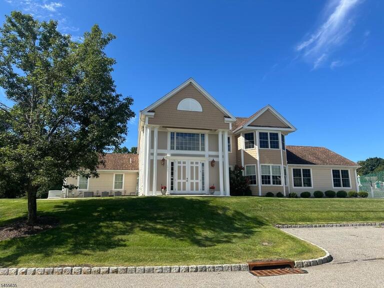 Property listing MLS 4048407 photo 21