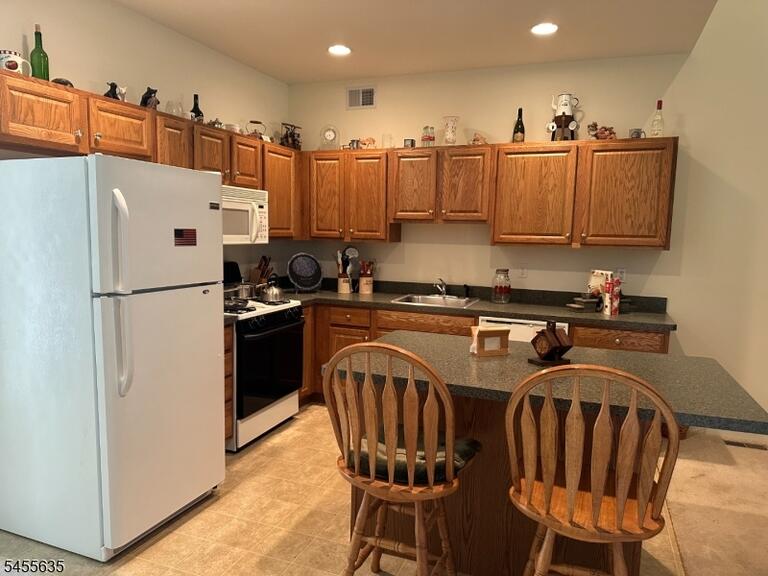 Property listing MLS 4048407 photo 3