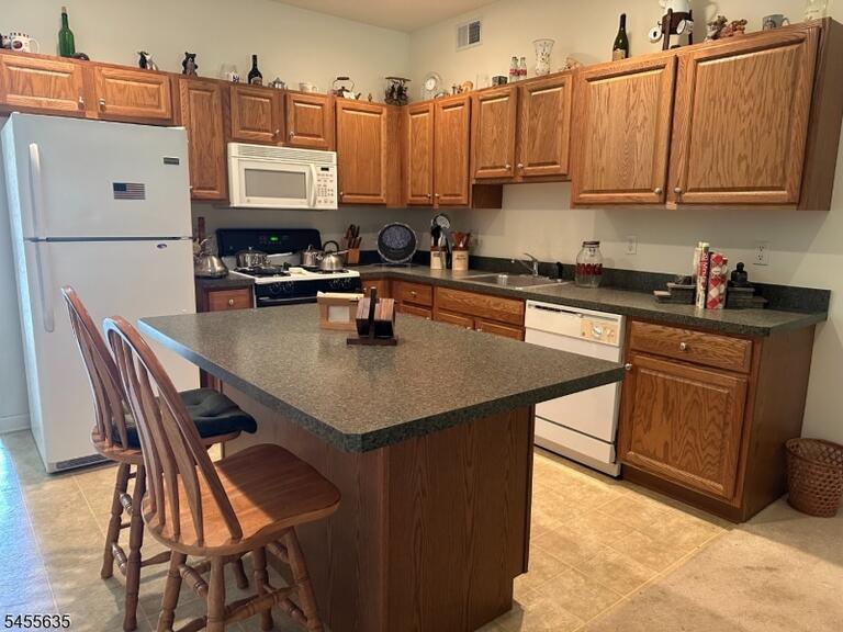 Property listing MLS 4048407 photo 4