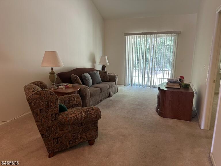 Property listing MLS 4048407 photo 6