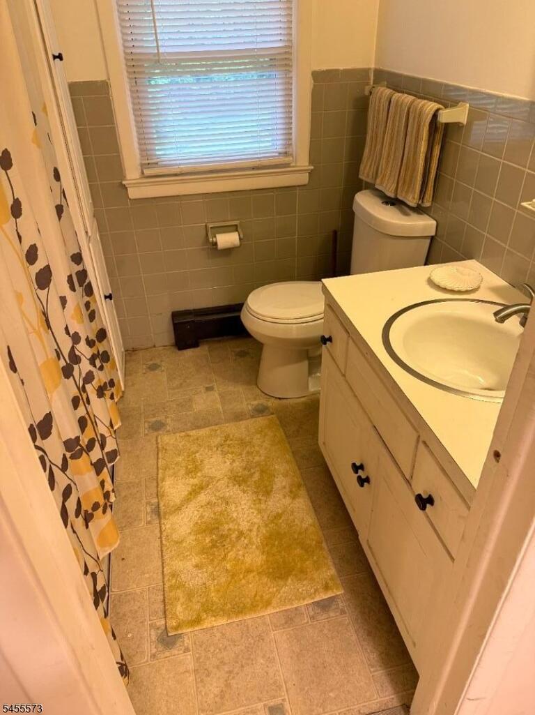 Property listing MLS 4048422 photo 27