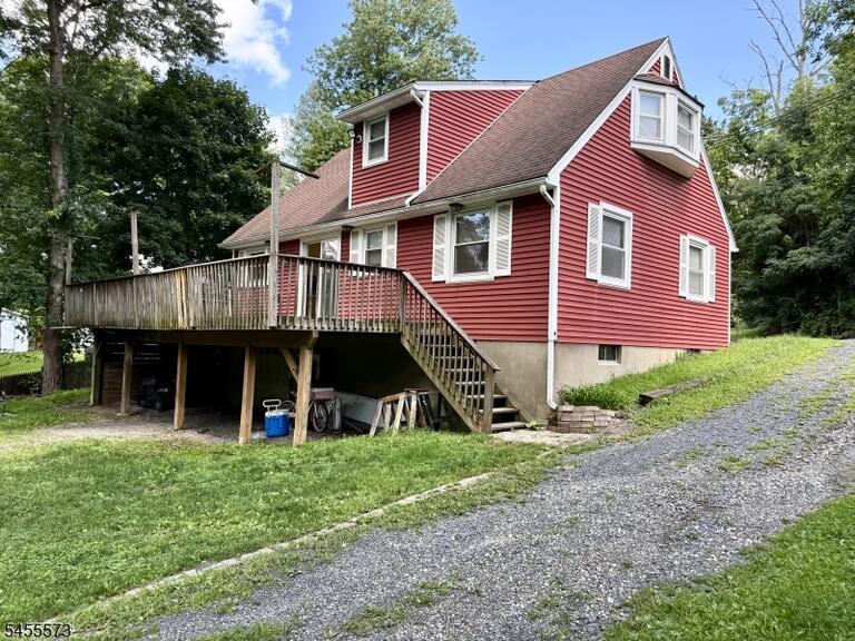Property listing MLS 4048422 photo 4