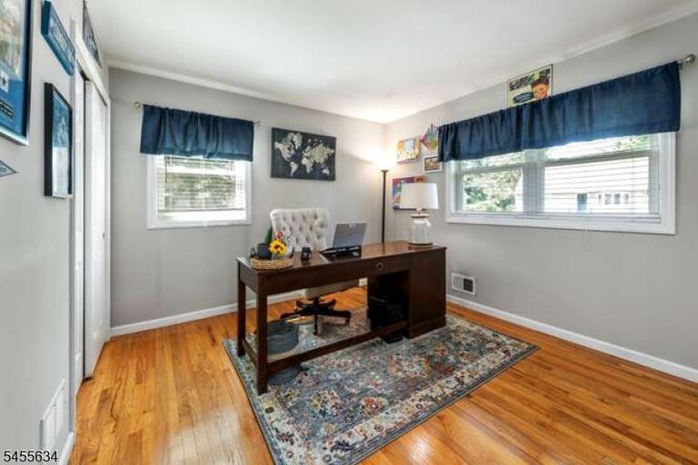 Property listing MLS 4048424 photo 17