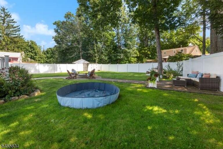 Property listing MLS 4048424 photo 7