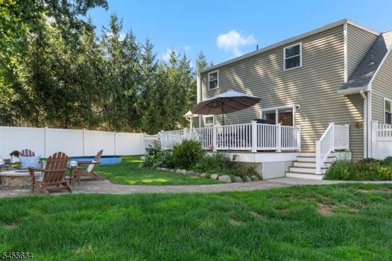 Property listing MLS 4048424 photo 9