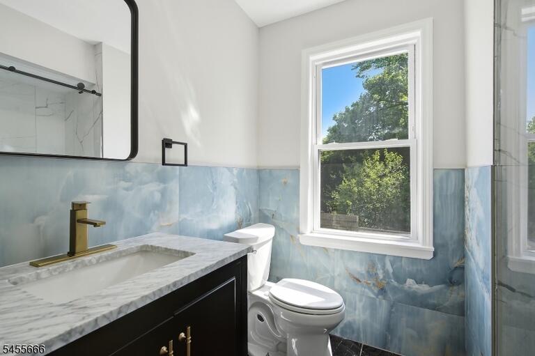 Property listing MLS 4048441 photo 40