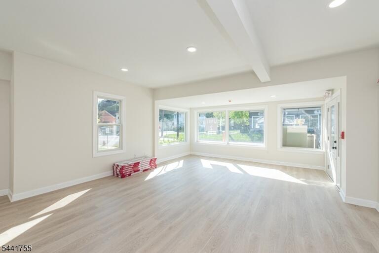 image-4048444-6.jpeg
