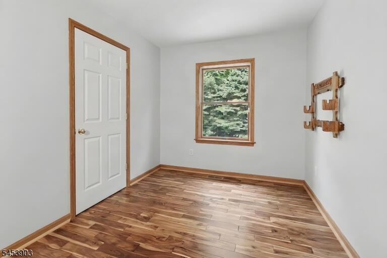 Property listing MLS 4048450 photo 23