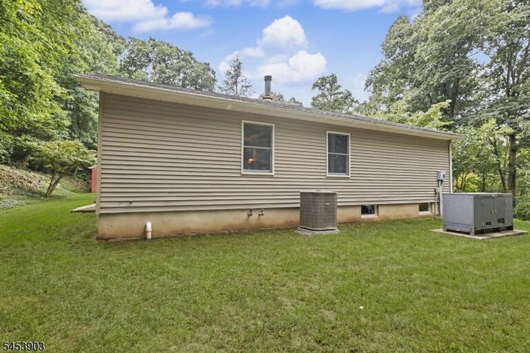 Property listing MLS 4048450 photo 40