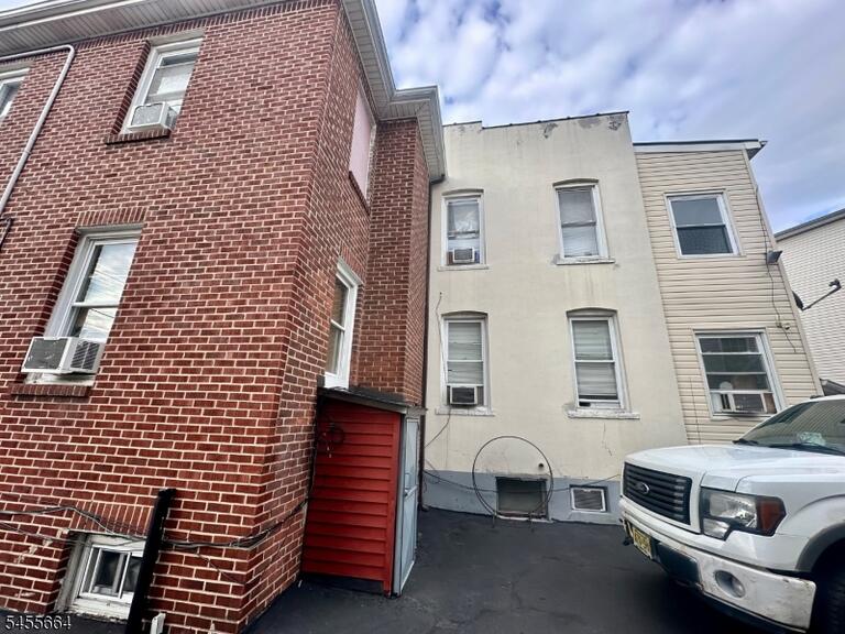 image-4048468-6.jpeg