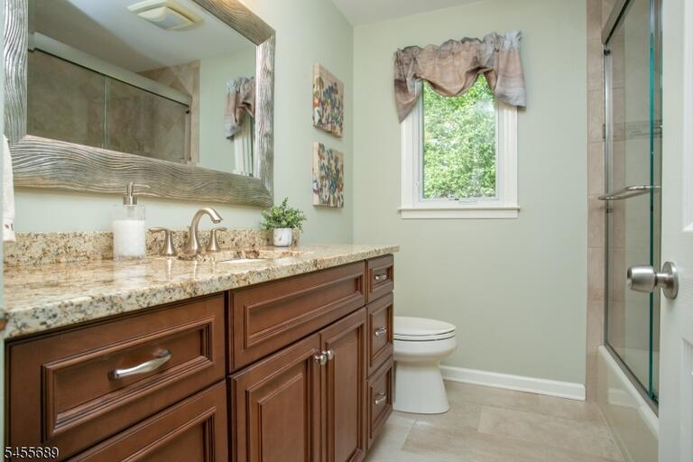 Property listing MLS 4048484 photo 32