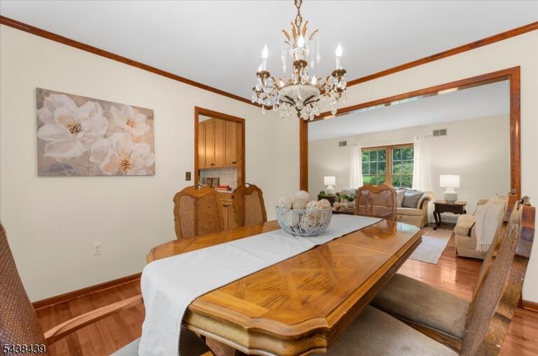 Property listing MLS 4048491 photo 7