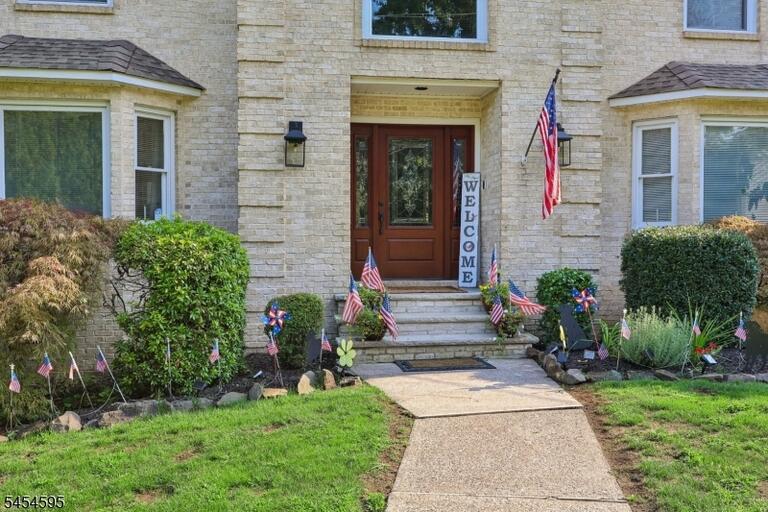Property listing MLS 4048509 photo 3