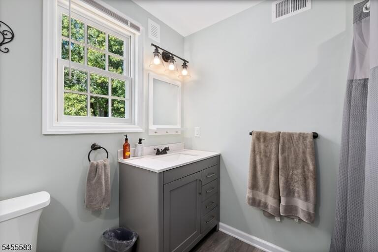 Property listing MLS 4048512 photo 16