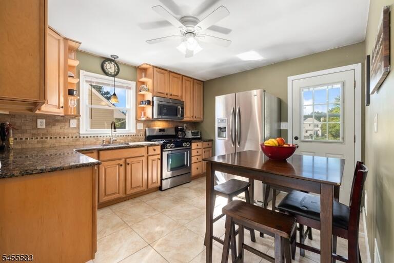 Property listing MLS 4048512 photo 7