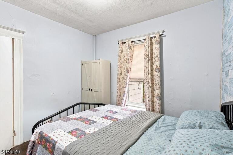 Property listing MLS 4048517 photo 13