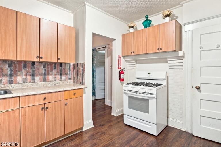 Property listing MLS 4048517 photo 23