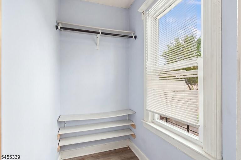 Property listing MLS 4048517 photo 8