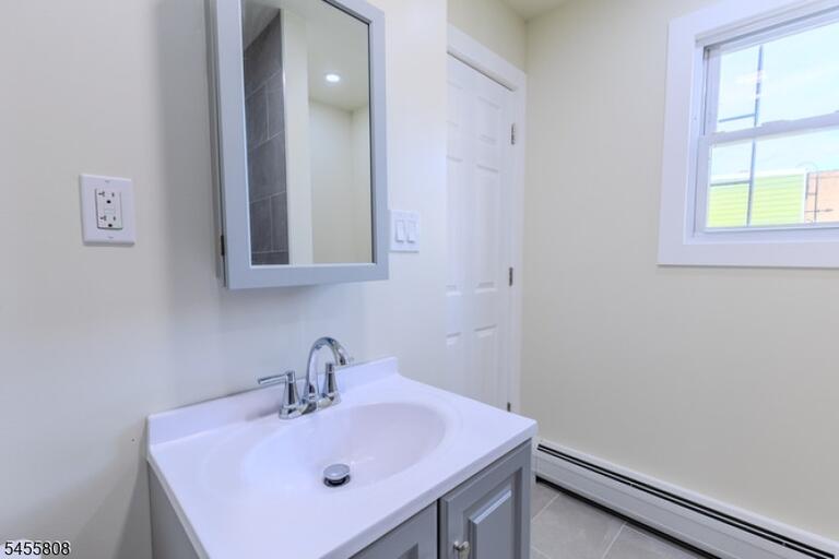 Property listing MLS 4048546 photo 33