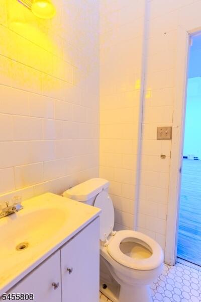Property listing MLS 4048546 photo 9