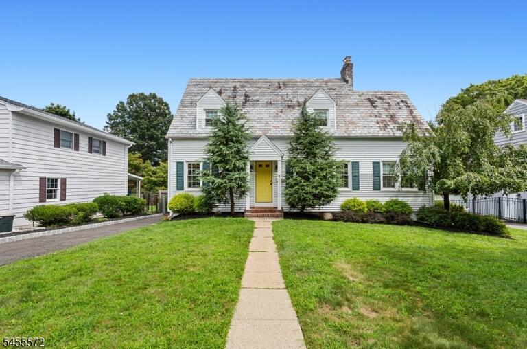 Property listing MLS 4048550 photo 1