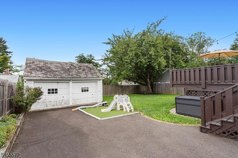 Property listing MLS 4048550 photo 38