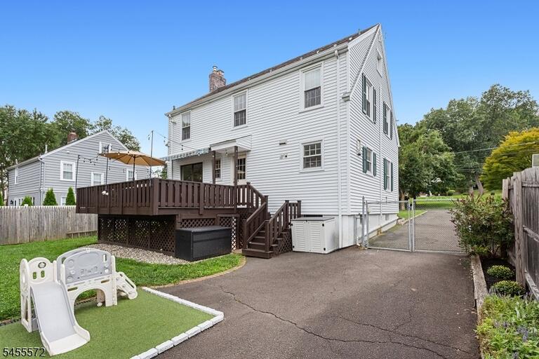 Property listing MLS 4048550 photo 39
