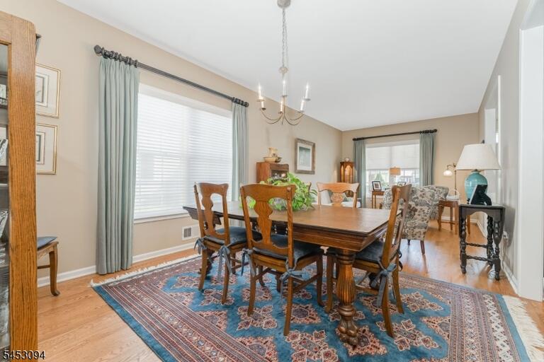 Property listing MLS 4048552 photo 11