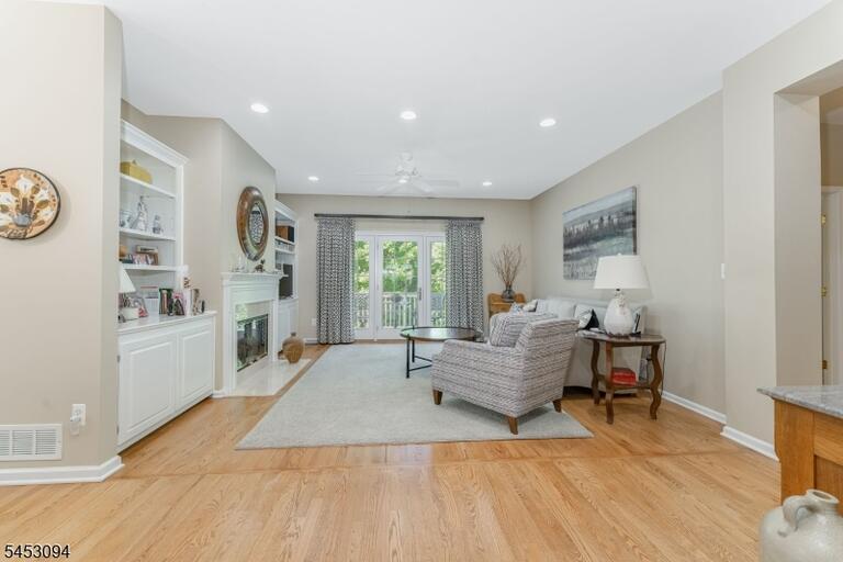 Property listing MLS 4048552 photo 16