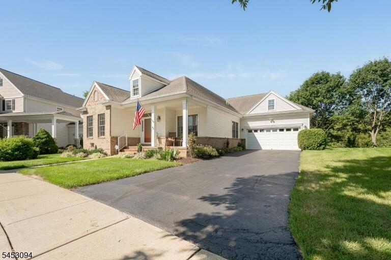 Property listing MLS 4048552 photo 3